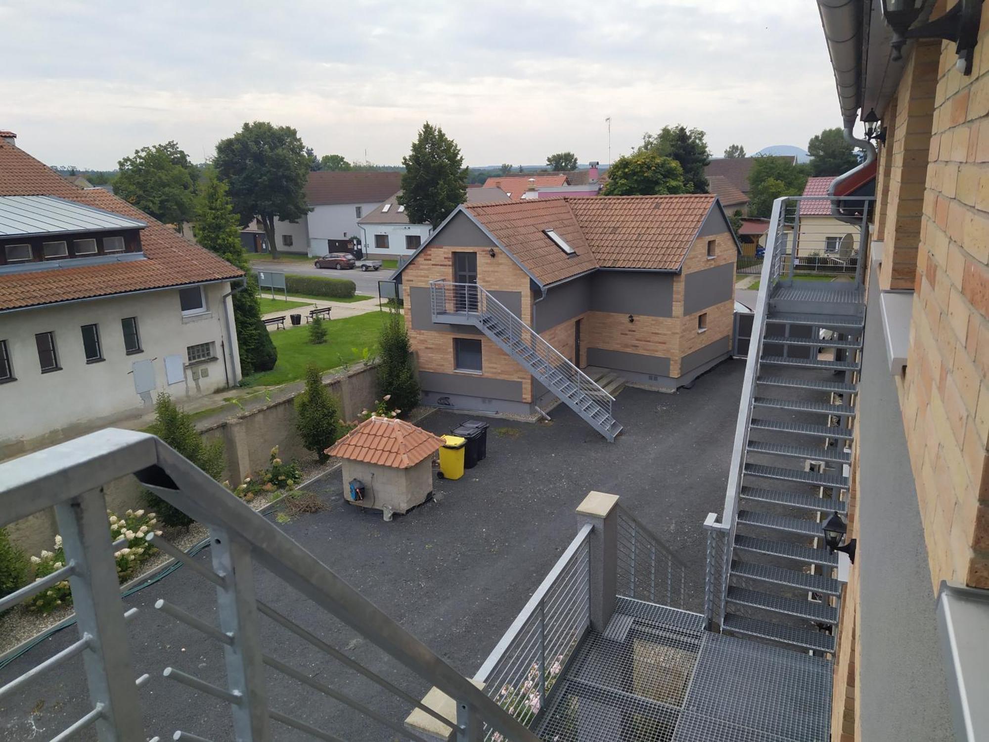 Ubytovani Na Statku Racice Exterior foto